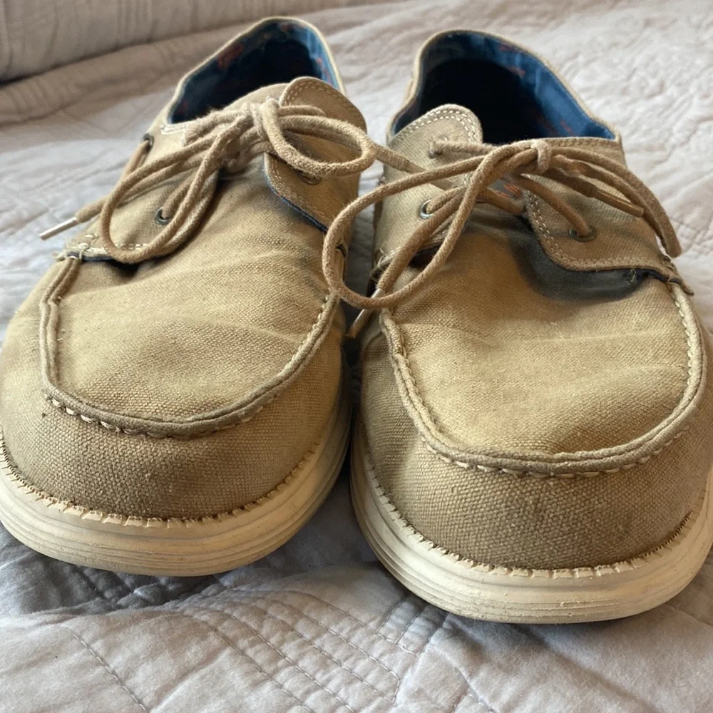 Skechers boat deck shoes khaki tan sz 13